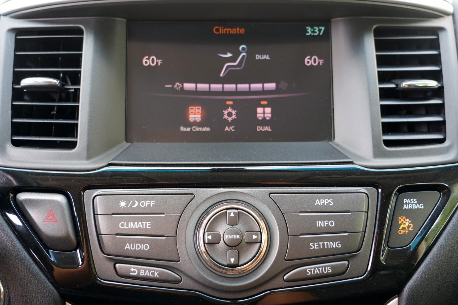 Used 2017 Nissan Pathfinder SV FWD image 24