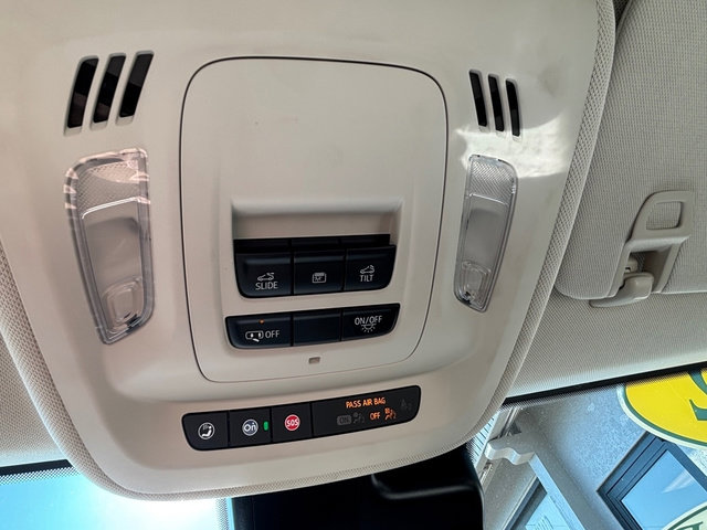 Used 2022 Buick Envision Essence w/ Safety Package image 28