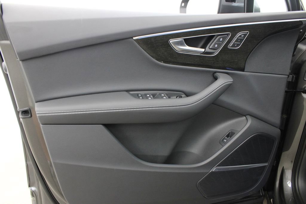 New 2026 Audi Q7 3.0T Prestige image 17