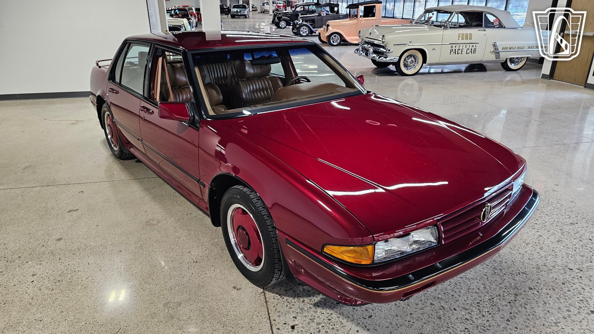 Used 1989 Pontiac Bonneville SSE FWD image 4