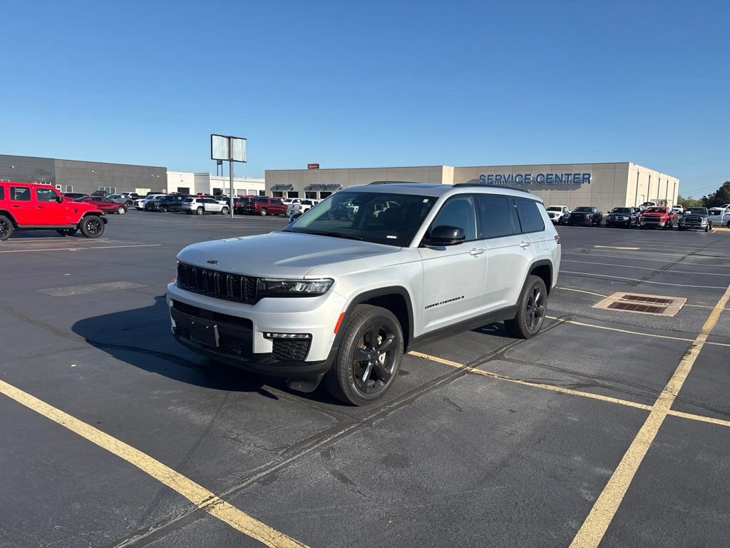Used 2022 Jeep Grand Cherokee L Limited w/ Luxury Tech Group II AWD/4WD image 4