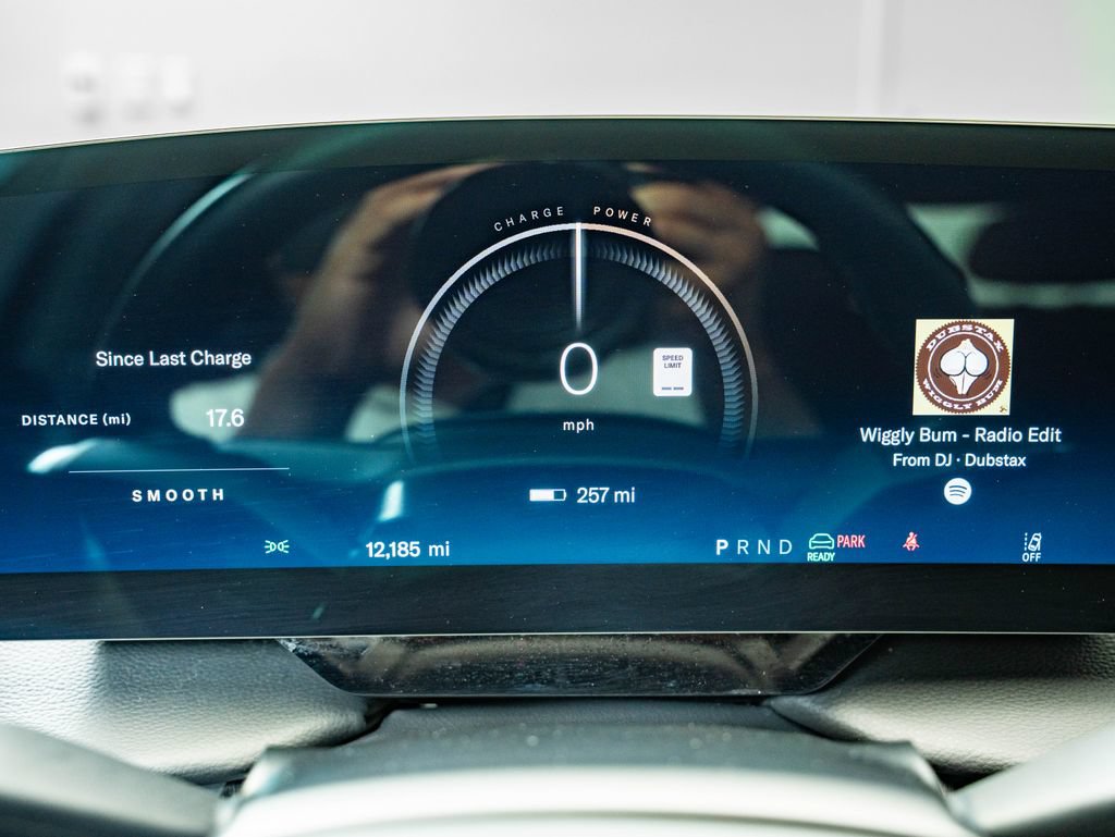 Used 2024 Lucid Air Touring AWD/4WD image 29