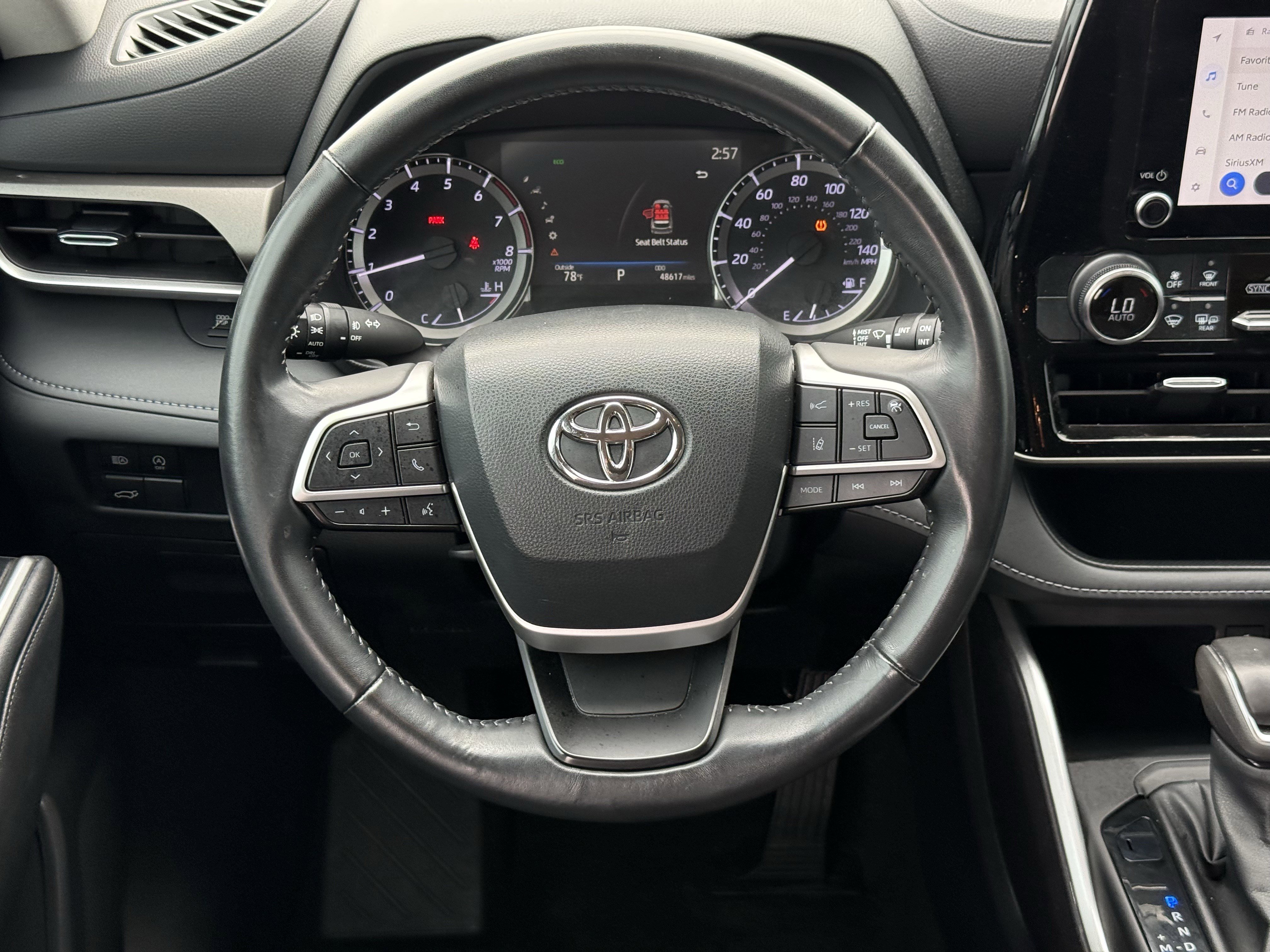 Used 2023 Toyota Highlander L image 15