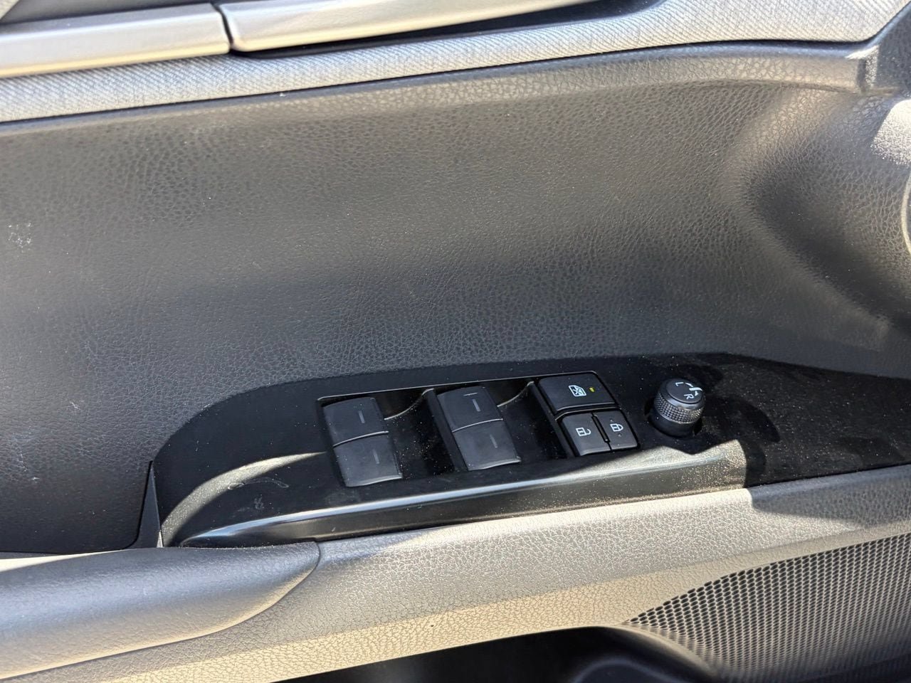 Used 2026 Toyota Camry LE FWD image 6