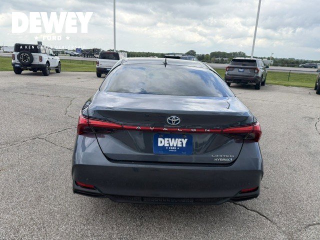 Used 2020 Toyota Avalon Limited w/ Advanced Safety Package FWD image 7