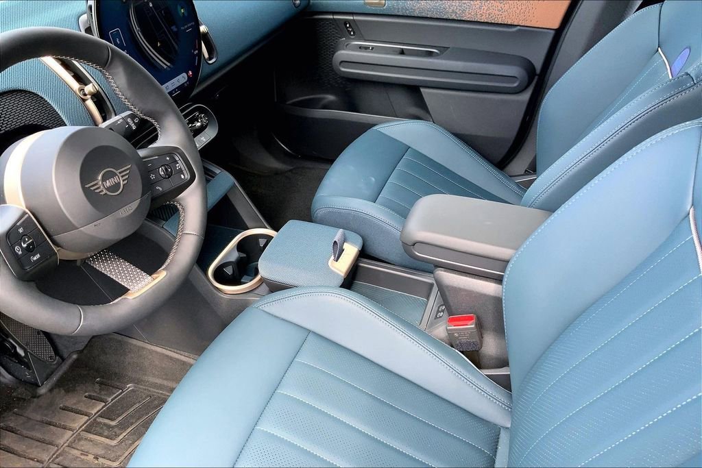 Certified 2025 MINI Cooper Countryman S w/ Comfort Package Max image 19