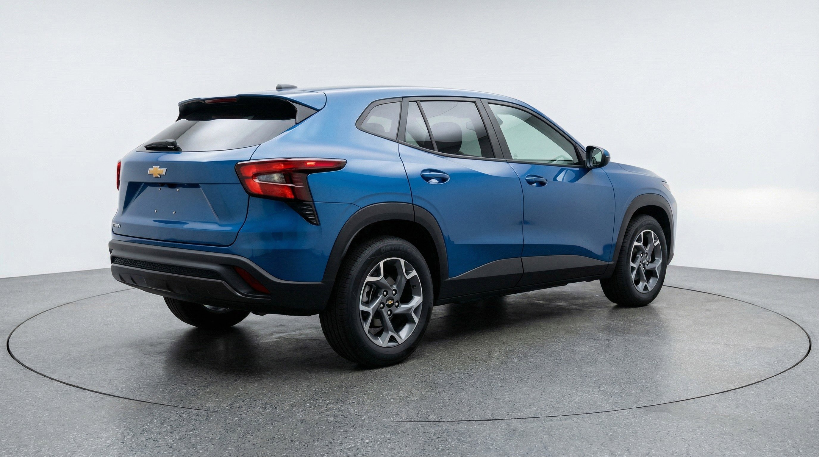 Used 2025 Chevrolet Trax LT image 9