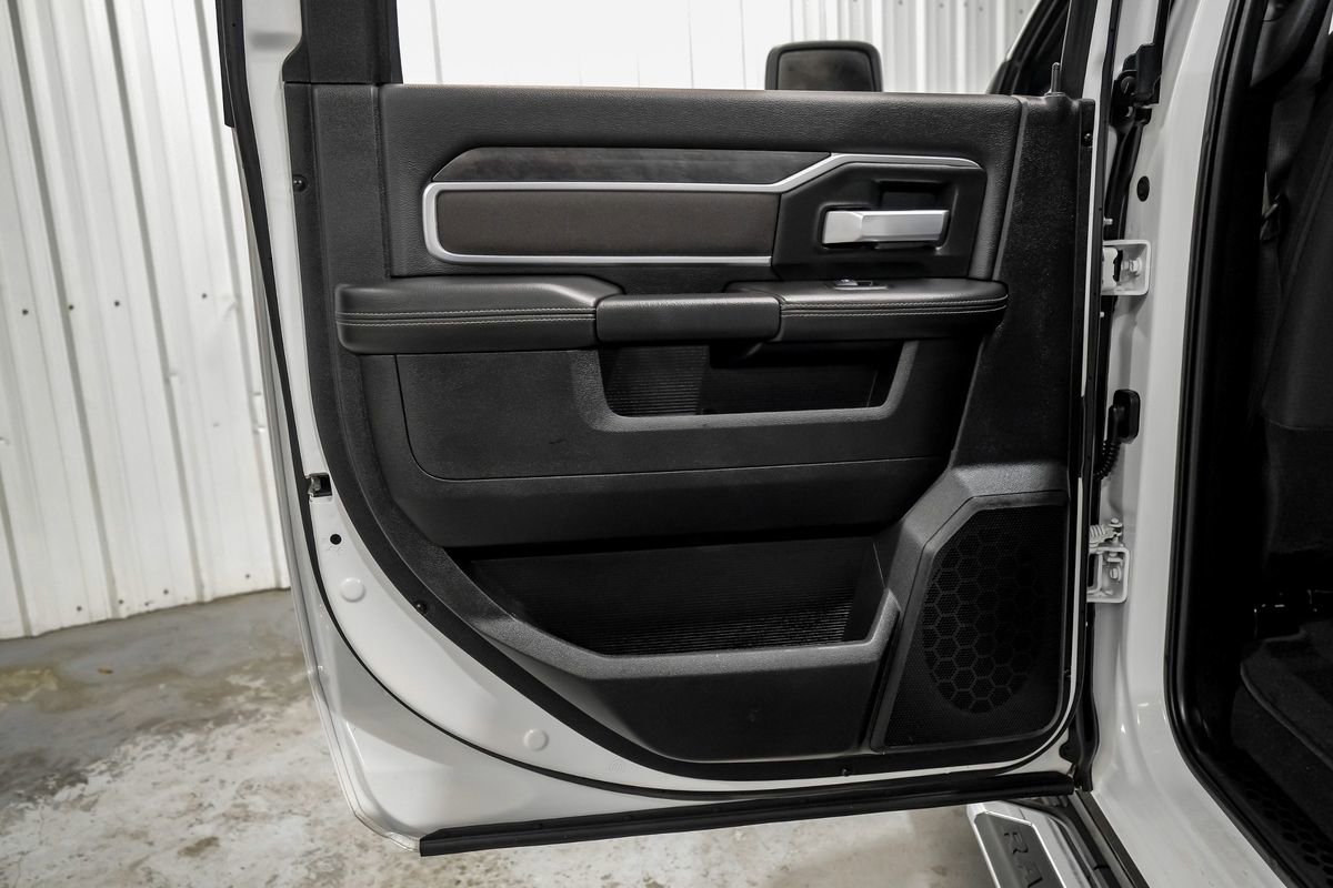 Used 2024 RAM 3500 Big Horn image 46