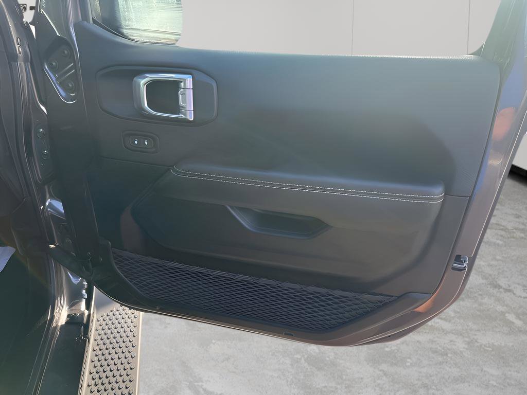 Used 2021 Jeep Wrangler Unlimited Sahara w/ Safety Group image 13