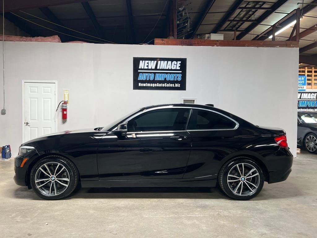 Used 2019 BMW 230i Coupe image 4