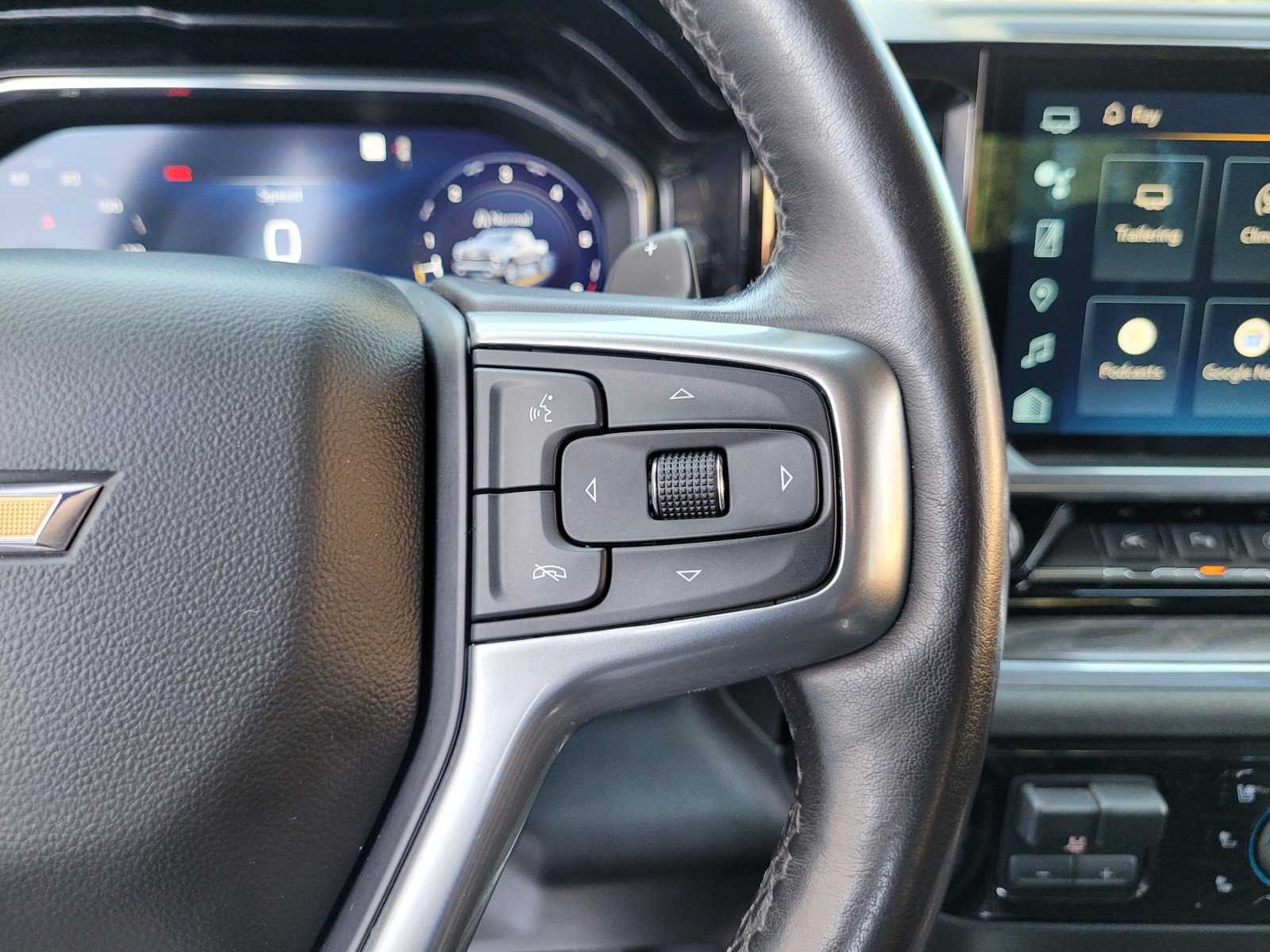 Used 2023 Chevrolet Silverado 1500 LTZ w/ LTZ Convenience Package II RWD image 21