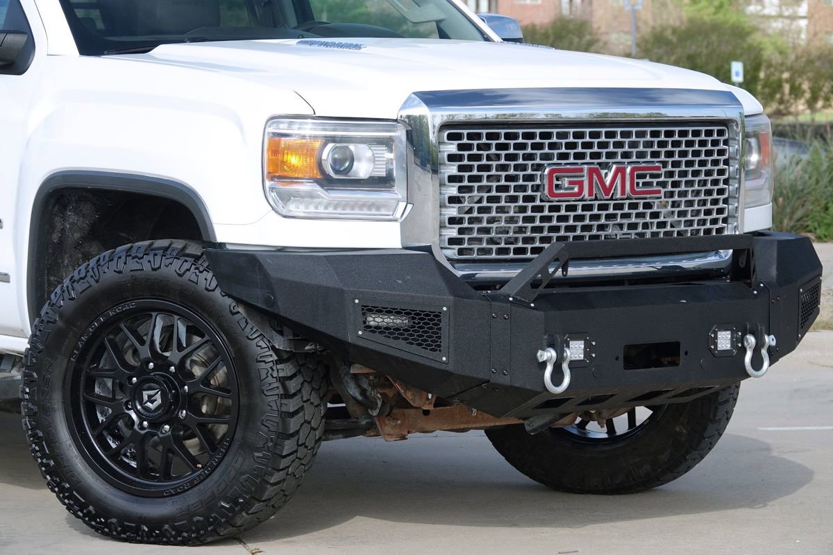 Used 2015 GMC Sierra 2500 Denali w/ Duramax Plus Package AWD/4WD image 2