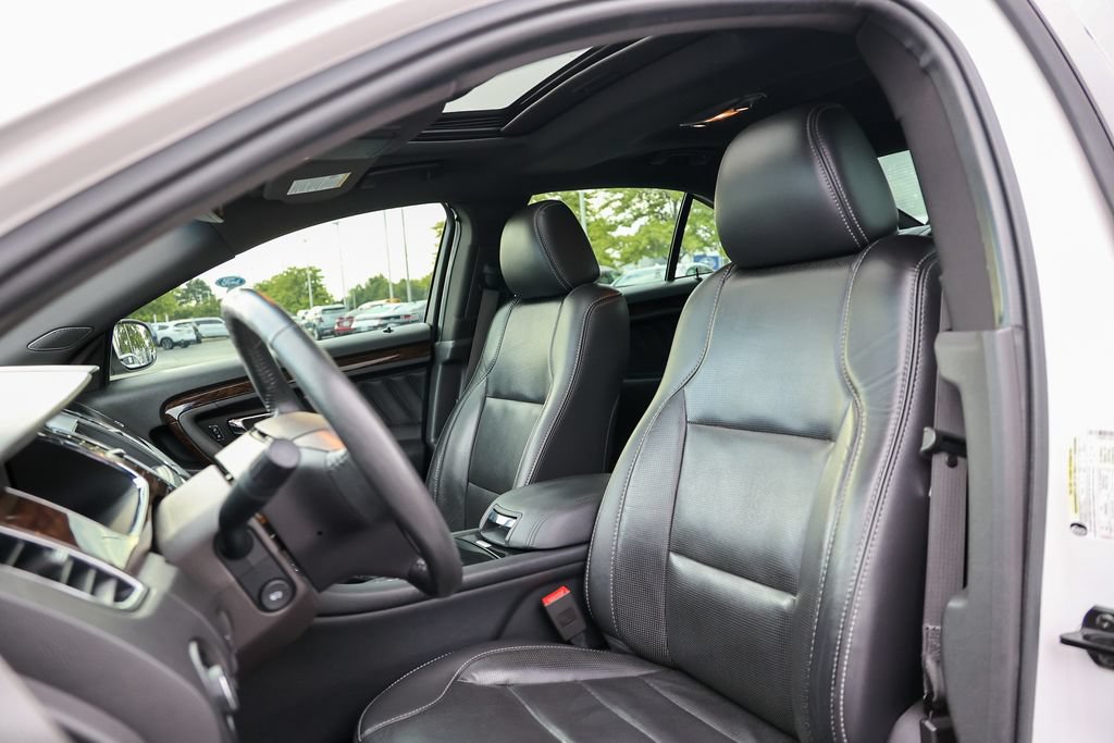 Used 2019 Ford Taurus Limited AWD/4WD image 36