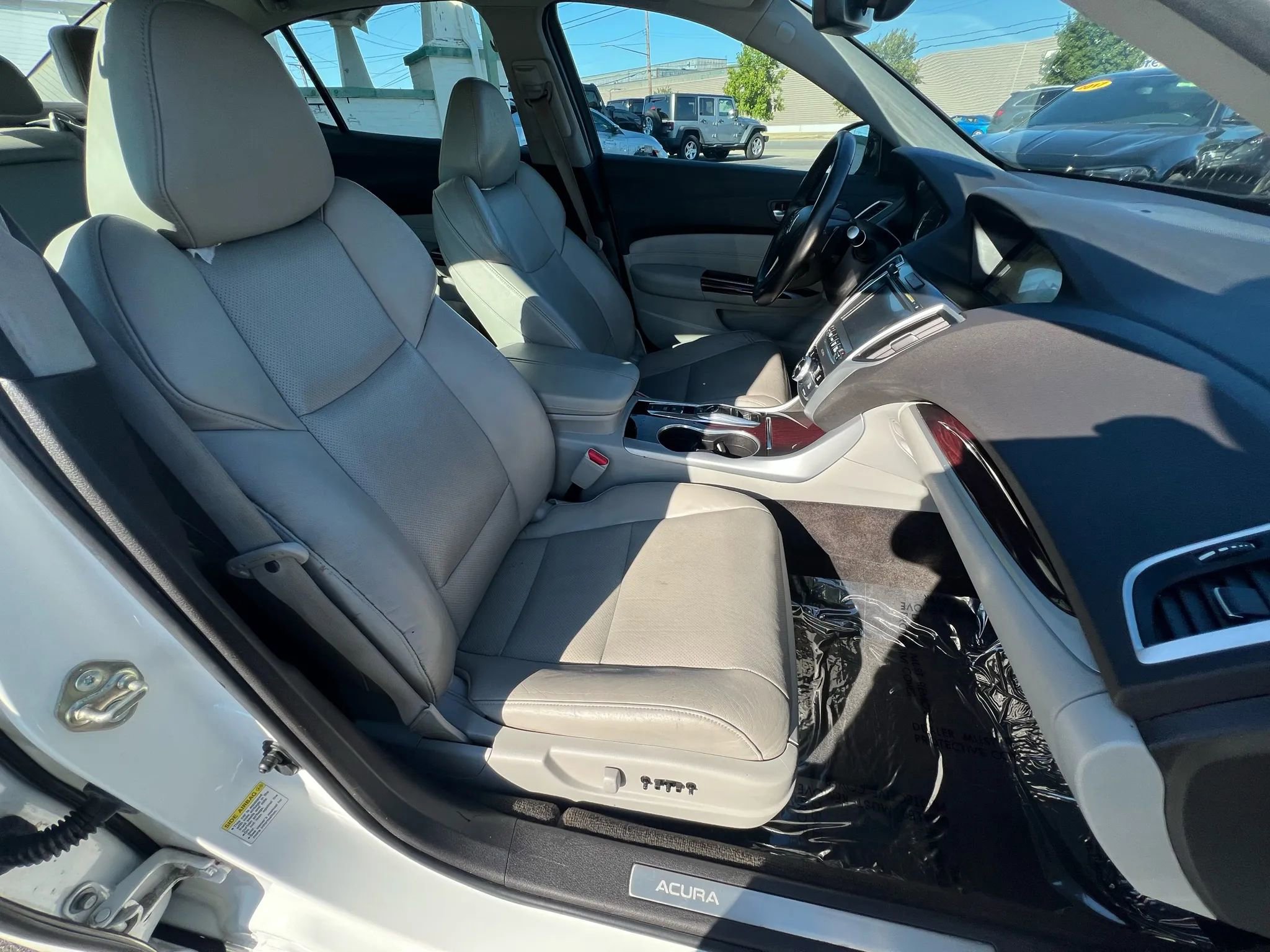 Used 2016 Acura TLX V6 SH-AWD w/ Technology Pkg image 32