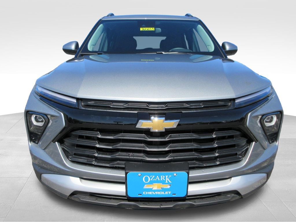 New 2026 Chevrolet TrailBlazer LT w/ LPO, Blackout Package FWD image 8