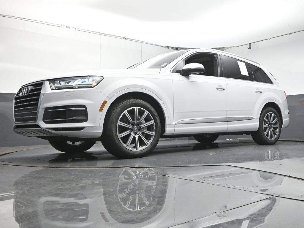 Used 2017 Audi Q7 3.0T Premium Plus w/ Premium Plus Package AWD/4WD image 34