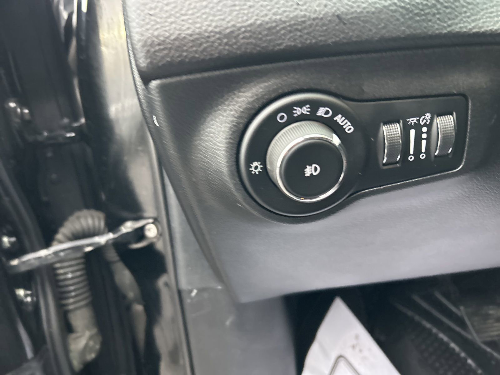 Used 2017 Jeep Compass Trailhawk w/ Leather Interior Group image 18