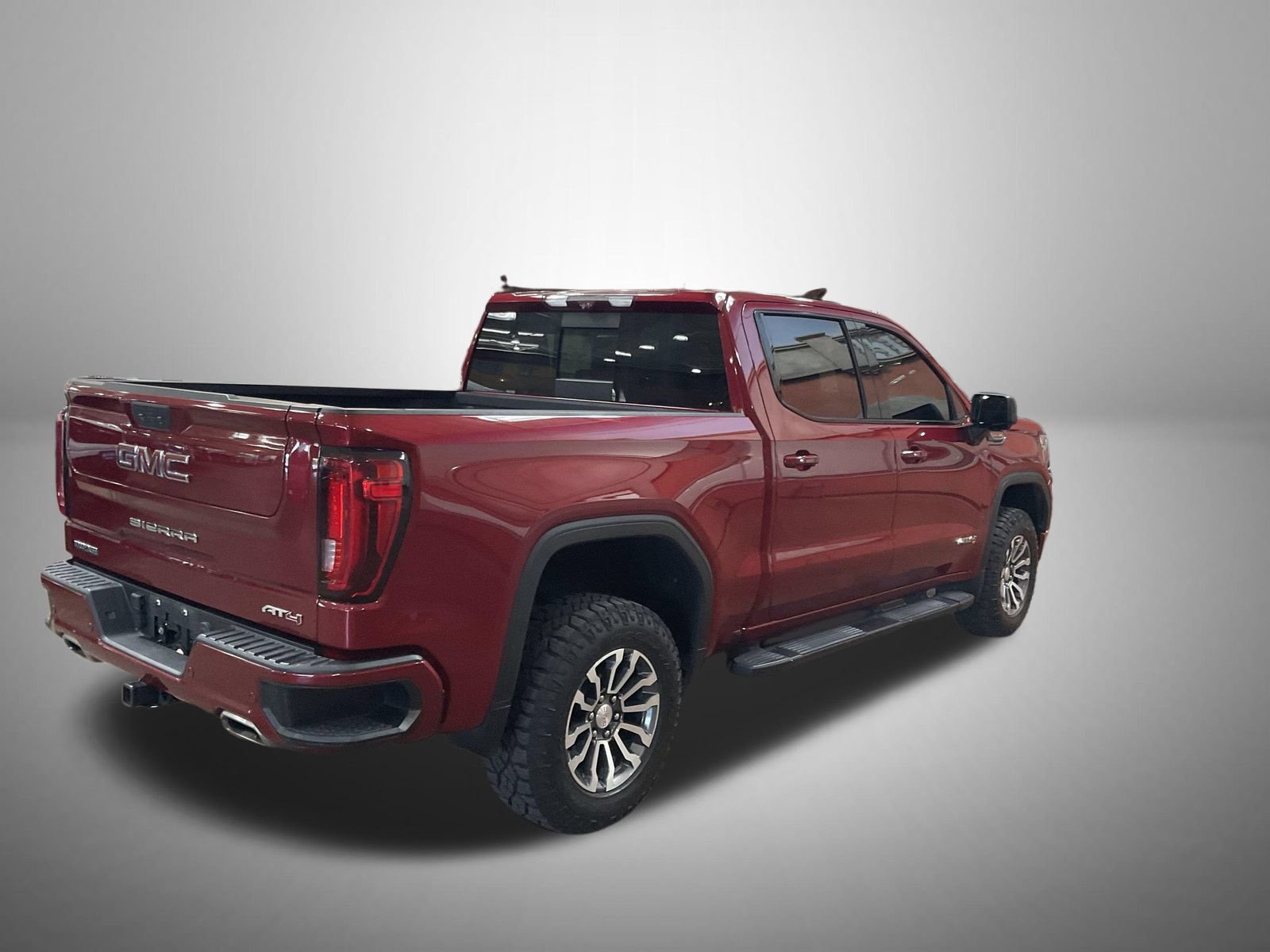 Certified 2020 GMC Sierra 1500 AT4 w/ AT4 Premium Package AWD/4WD image 4