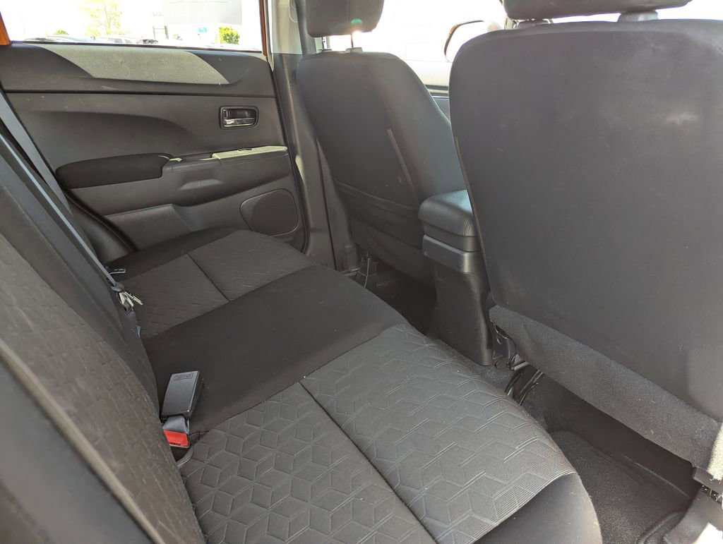 Used 2020 Mitsubishi Outlander Sport ES FWD image 29