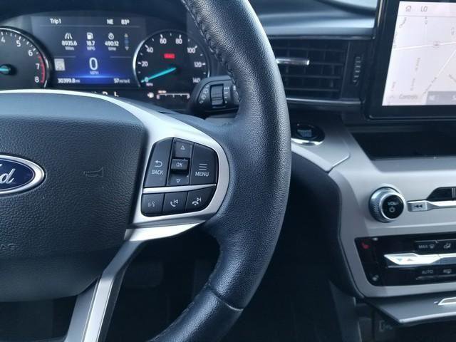 Used 2022 Ford Explorer XLT w/ Equipment Group 202A image 27