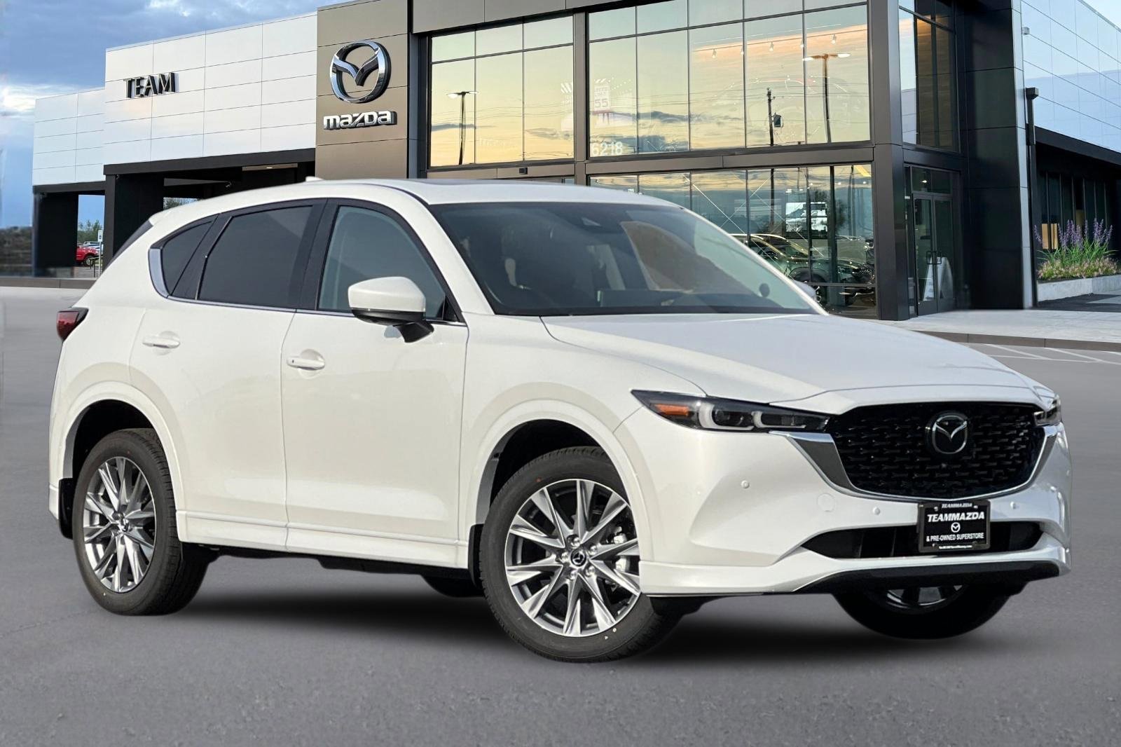 New 2025 MAZDA CX-5 AWD 2.5 S w/ Premium Plus Pkg image 2