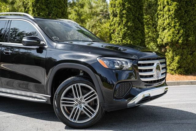Used 2024 Mercedes-Benz GLS 450 4MATIC w/ Pinnacle Trim Package image 7