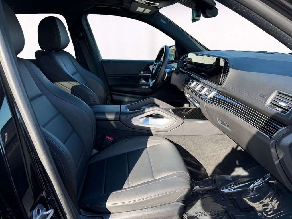 Used 2024 Mercedes-Benz GLS 450 4MATIC image 15