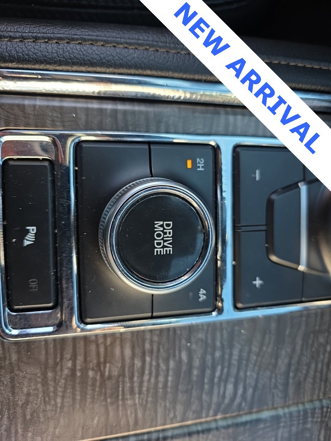 Used 2021 Ford Expedition Max Limited image 27
