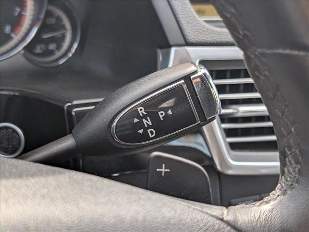 Used 2010 Mercedes-Benz E 350 Sedan image 12
