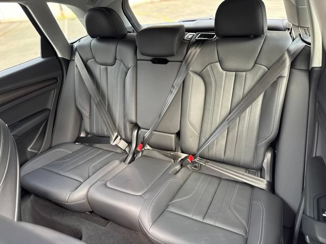 Certified 2024 Audi Q5 e Premium AWD/4WD image 32