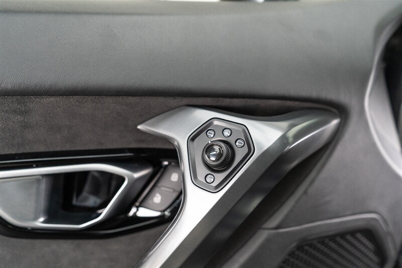 Used 2016 Lamborghini Huracan LP 580-2 RWD image 72