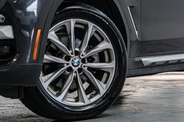 Used 2019 BMW X3 xDrive30i w/ Driving Assistance Package AWD/4WD image 3