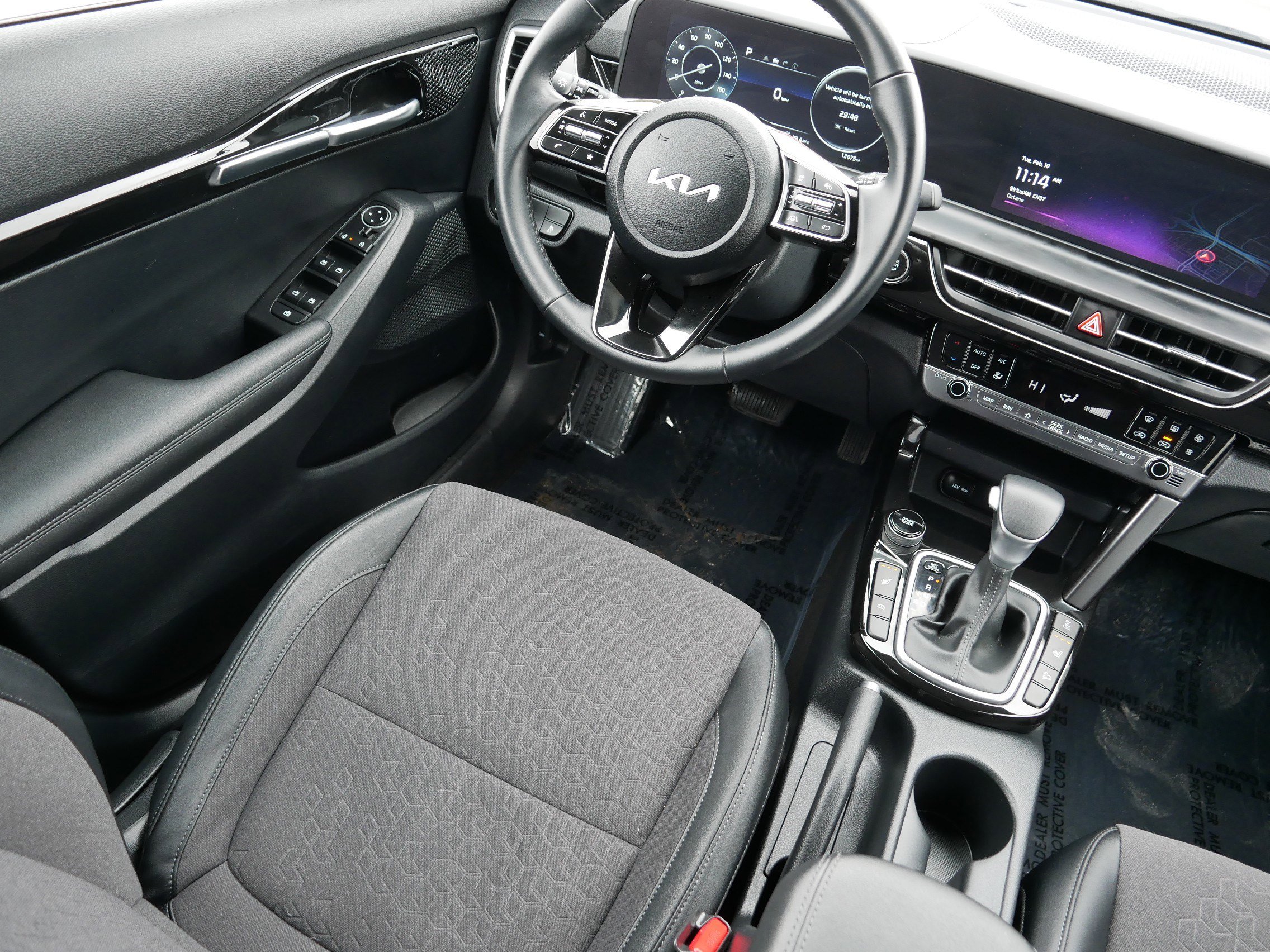 Certified 2025 Kia Seltos X-Line image 9