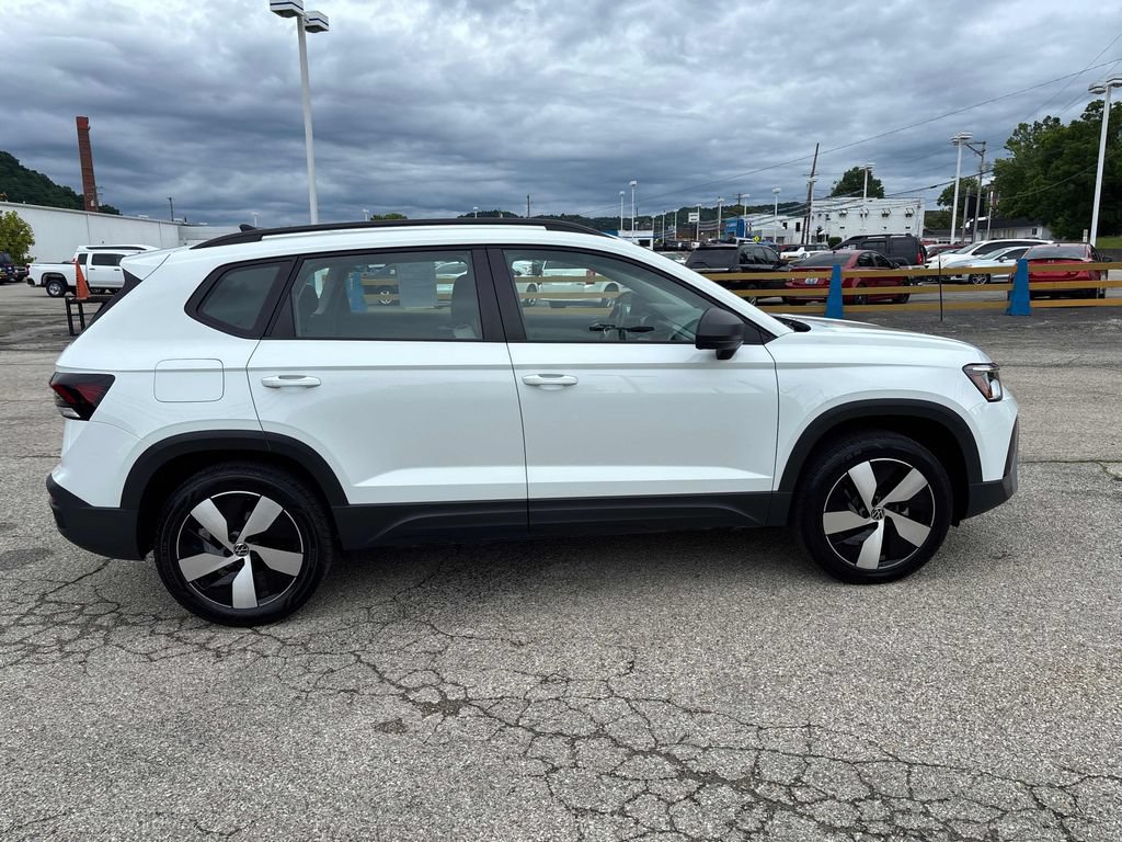 Used 2025 Volkswagen Taos S AWD/4WD image 6