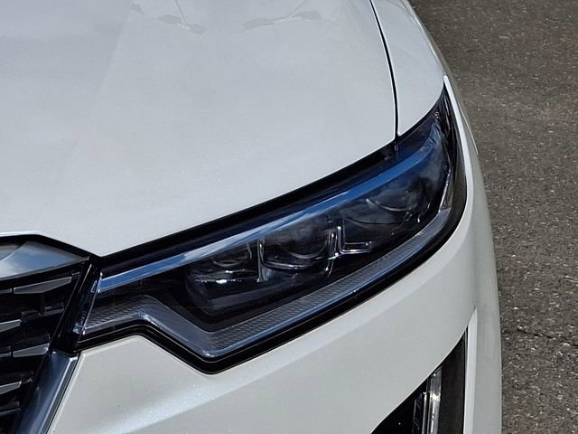 Certified 2025 Cadillac XT6 Premium Luxury w/ Platinum Package image 7