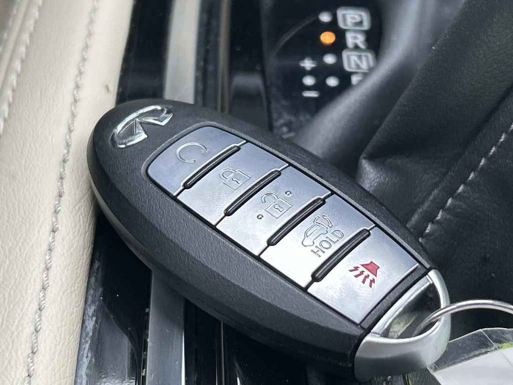 Used 2024 INFINITI QX80 Sensory image 41