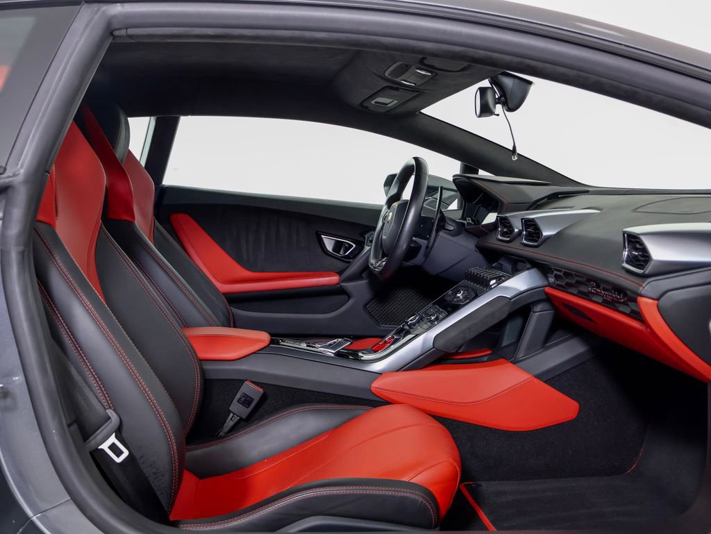 Used 2015 Lamborghini Huracan LP 610-4 image 7