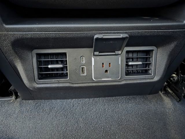 Used 2022 Chevrolet Silverado 1500 LT AWD/4WD image 20