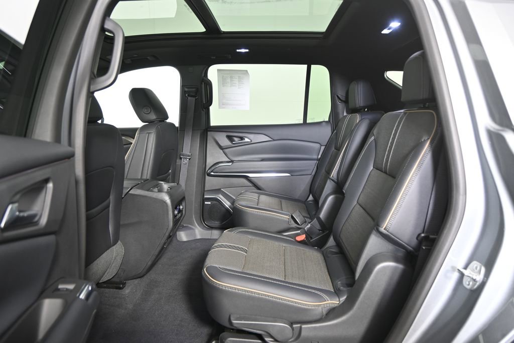 Used 2025 Chevrolet Traverse High Country w/ LPO, Floor Liner Package image 19