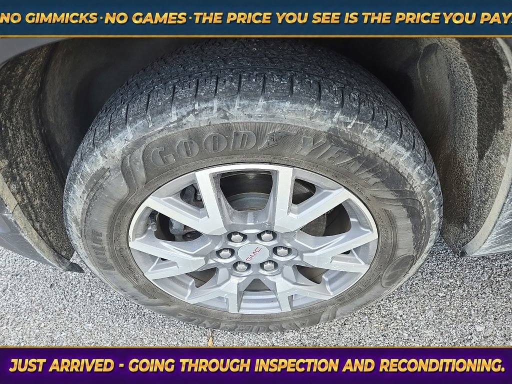 Used 2021 GMC Acadia SLT w/ LPO, Floor Liner Package FWD image 12