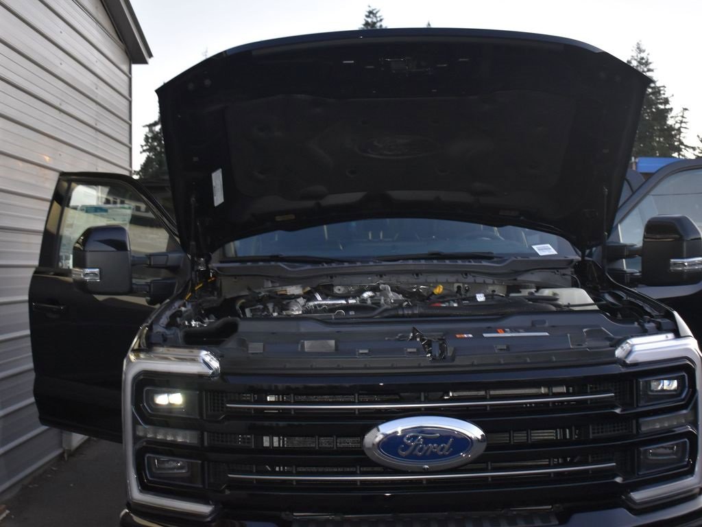 New 2025 Ford F350 Platinum AWD/4WD image 22