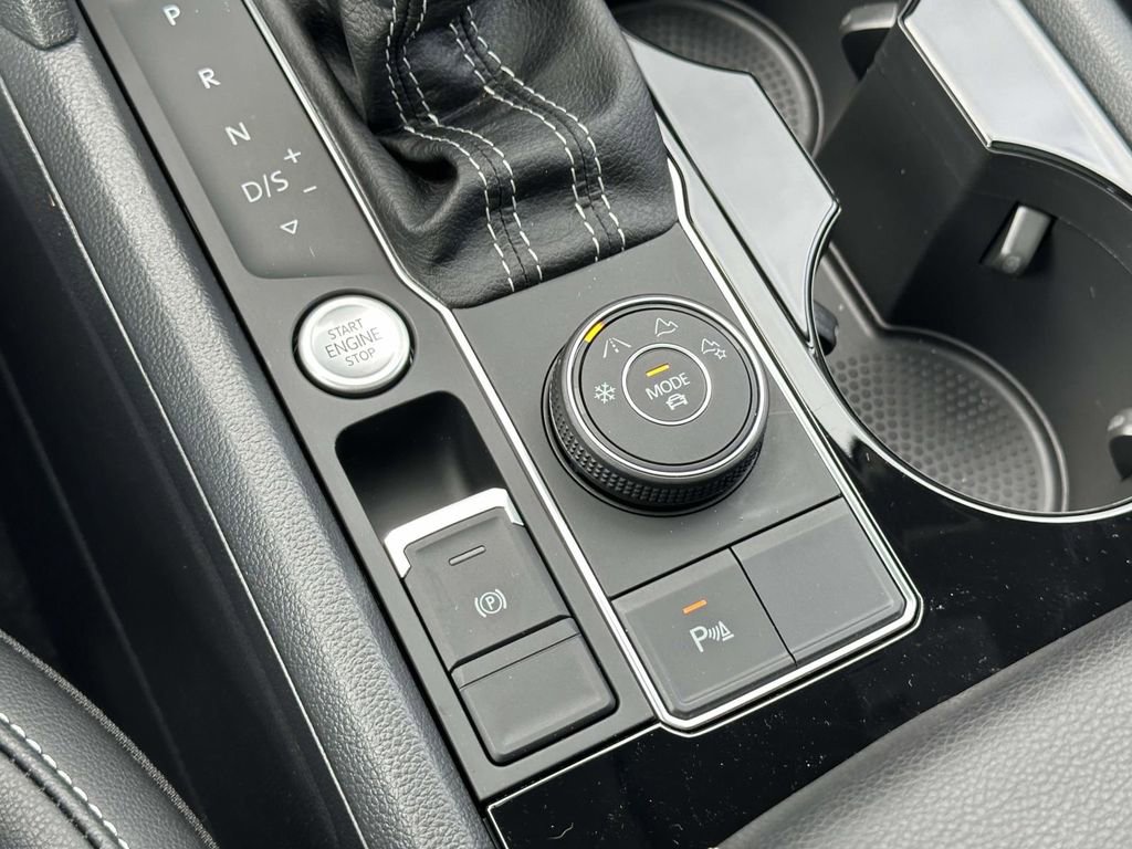 Certified 2023 Volkswagen Atlas SE w/ Panoramic Sunroof Package image 30