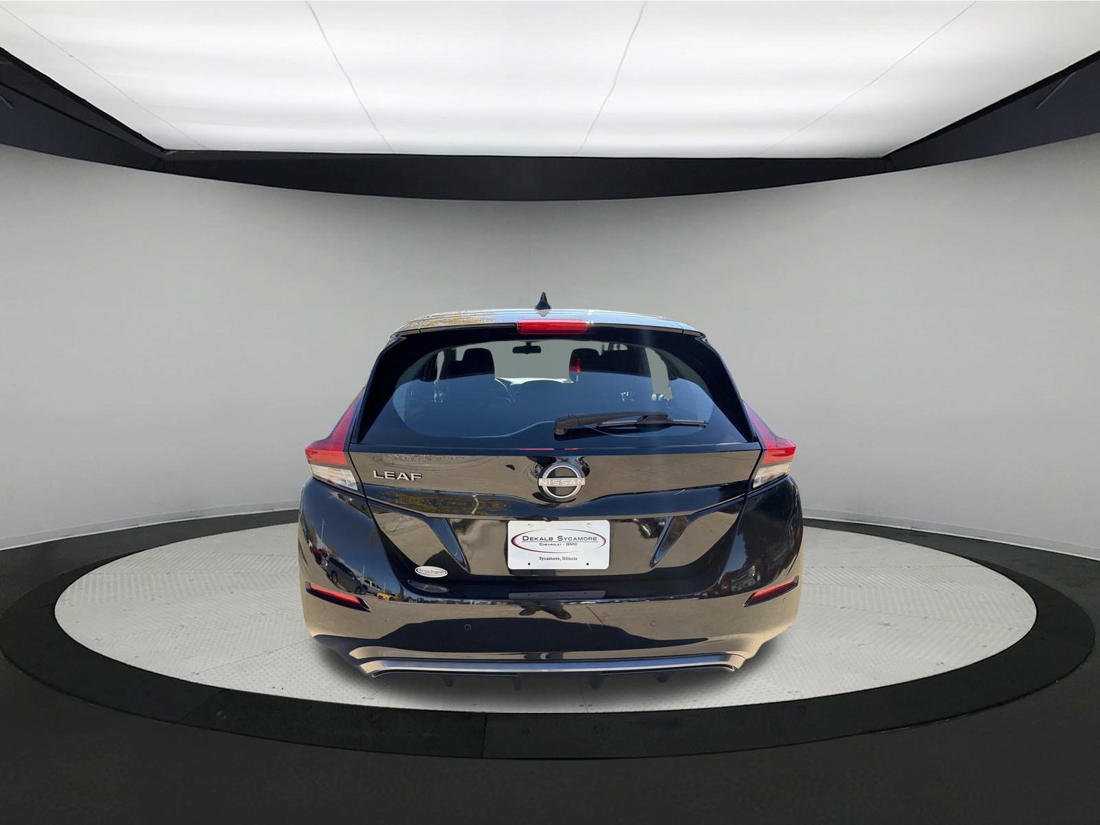 Used 2023 Nissan Leaf S image 5