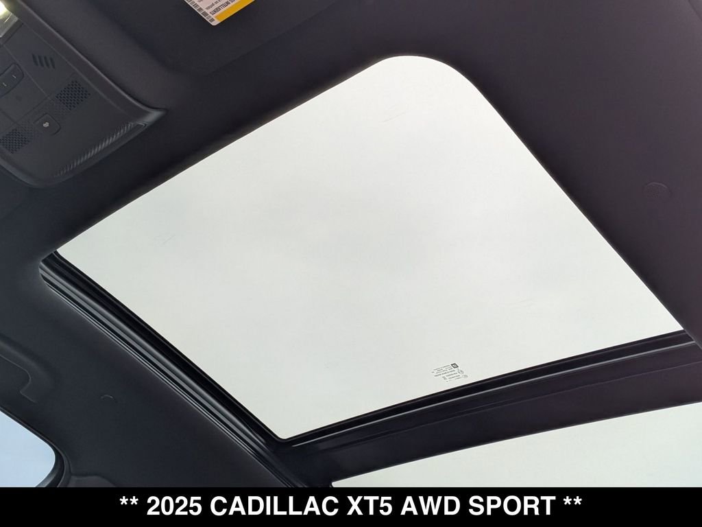 Used 2025 Cadillac XT5 Sportv w/ LPO, Red Accent Package AWD/4WD image 4