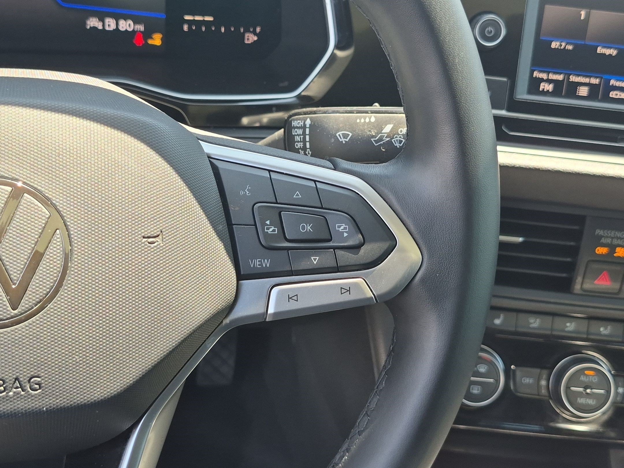 Used 2022 Volkswagen Jetta SE w/ Panoramic Sunroof Package FWD image 20