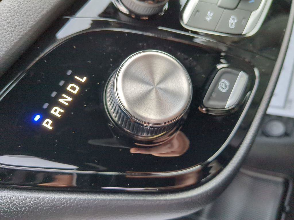 New 2026 Chrysler Voyager LX FWD image 17
