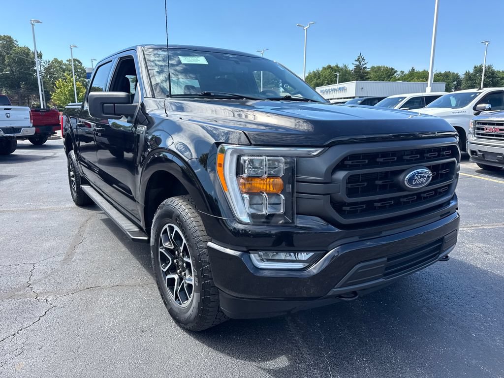 Used 2023 Ford F150 XLT w/ Equipment Group 302A High AWD/4WD image 4