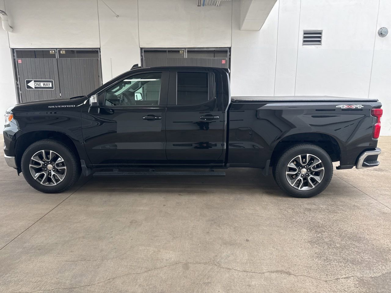 Used 2022 Chevrolet Silverado 1500 LT image 7