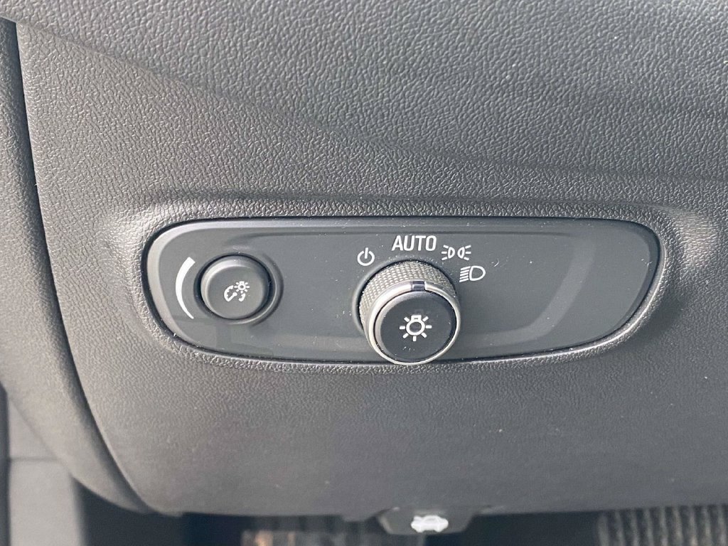 Used 2024 Chevrolet Equinox LT AWD/4WD image 17