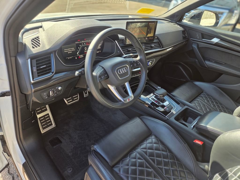 Used 2024 Audi SQ5 Prestige image 12